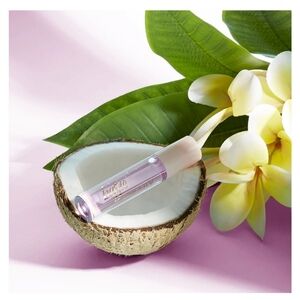 BASIC BEAUTY · SUMMER LIP OIL